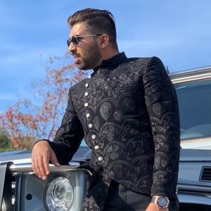 Meet your Posher, Adeel